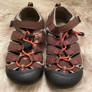 NWOB Boys Keen Sandals